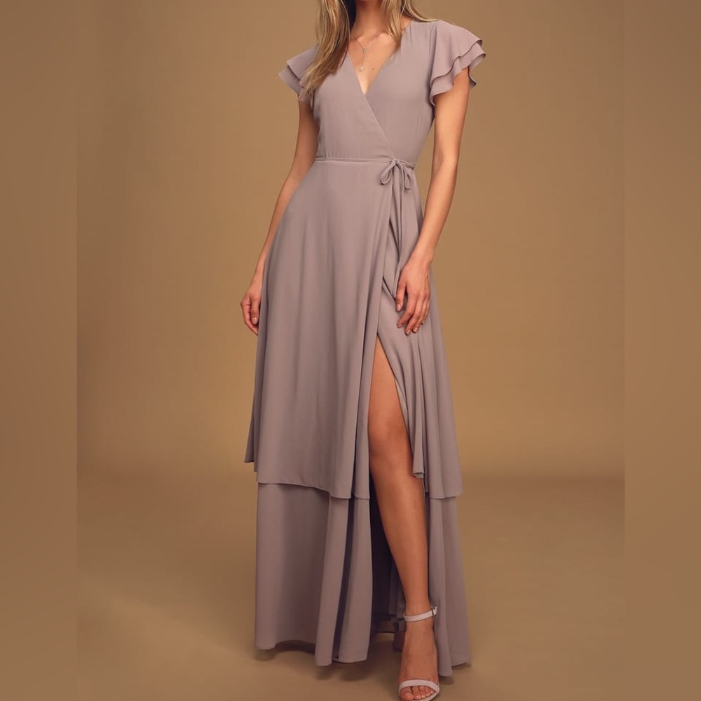 Lulu’s Beautiful Forever Grey Lavender Tiered Wrap Maxi Dress. MEDIUM